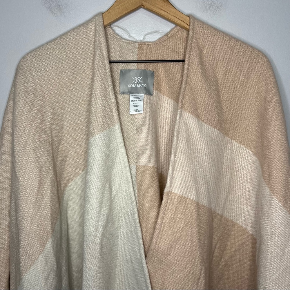 Soia & Kyo Plaid Yadira Fringe Wrap Scarfigan in Pink/Cream OS - Picture 4 of 6